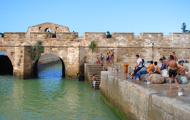 Ес-Суэйра, вхід в медину