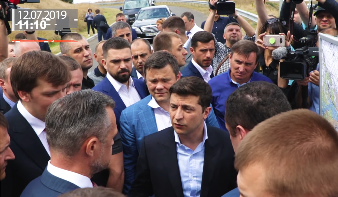Дорогие дороги: почему правоохранители заинтересовались имуществом главы Днепропетровского облсовета