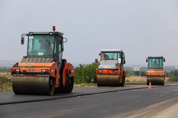 "Велике будівництво" президента: чи допоможуть нові дороги поліпшити якість життя