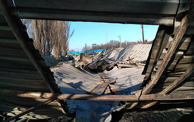 чому зносять МАФи і горять ринки в столиці