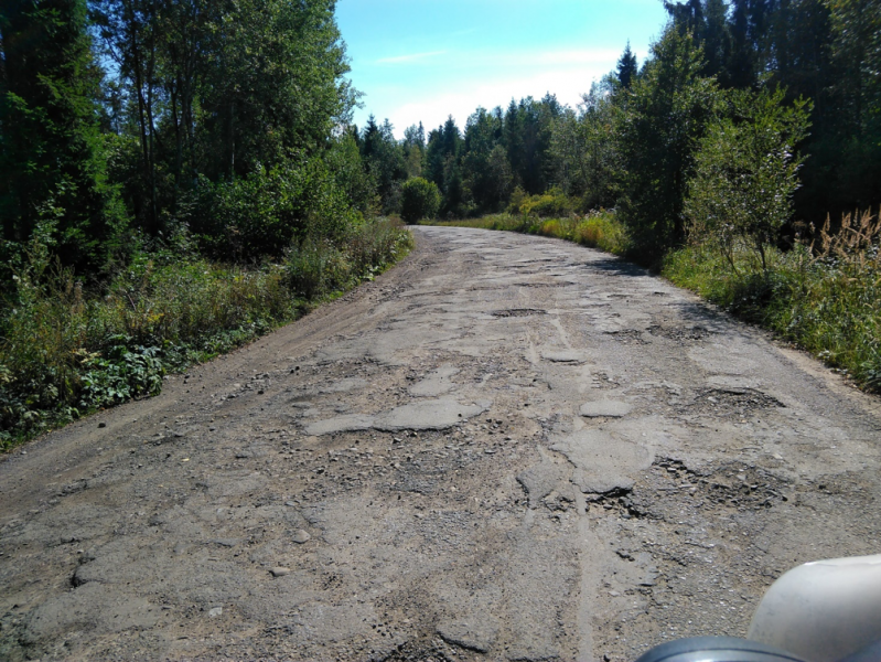 Дорогі дороги: чому в Івано-Франківській області зривають &quot;Велике будівництво&quot; президента