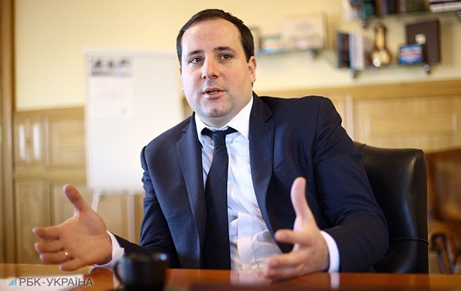 Олександр Саєнко: Не є правильним рішенням підвищувати зарплати держслужбовцям без підвищення ефективності їхньої роботи