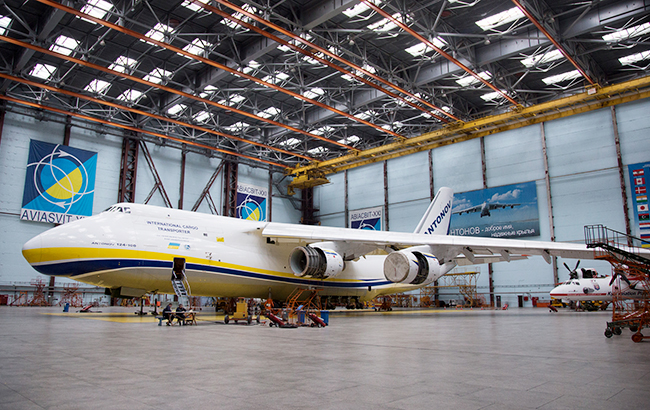 Руководитель "Авиалиний Антонова": Чтобы принимать лоукостеры, нам необходим примерно миллиард гривен