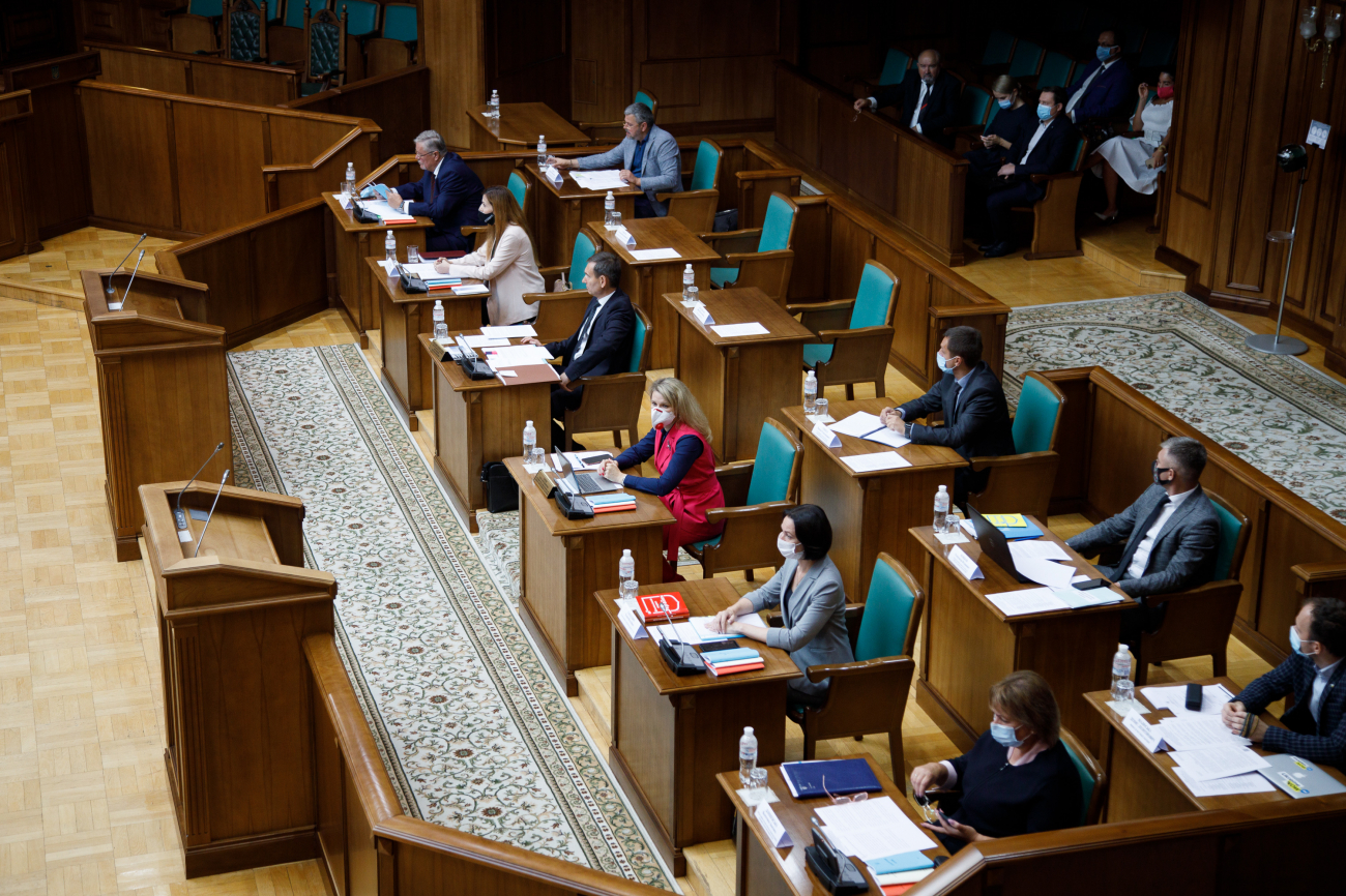 Корупція в законі. Як і чому КСУ "вбив" електронне декларування
