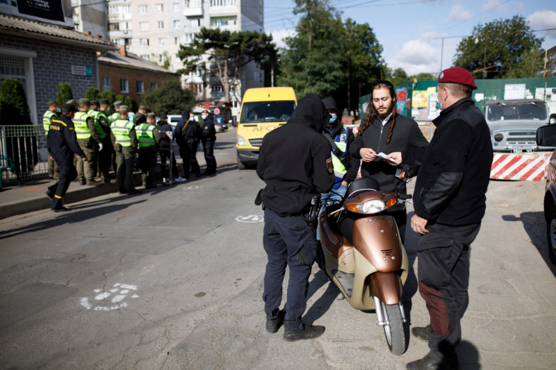 "Ми страждали достатньо". Як хасиди в Умані відзначають Рош ха-Шана під час пандемії