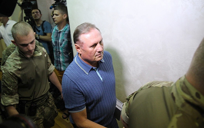 Олександр Єфремов у справі: суд заарештував його на два місяці