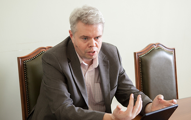 Дмитро Сологуб: Якщо програма МВФ не відновиться до липня, це не означає, що одразу все стане погано