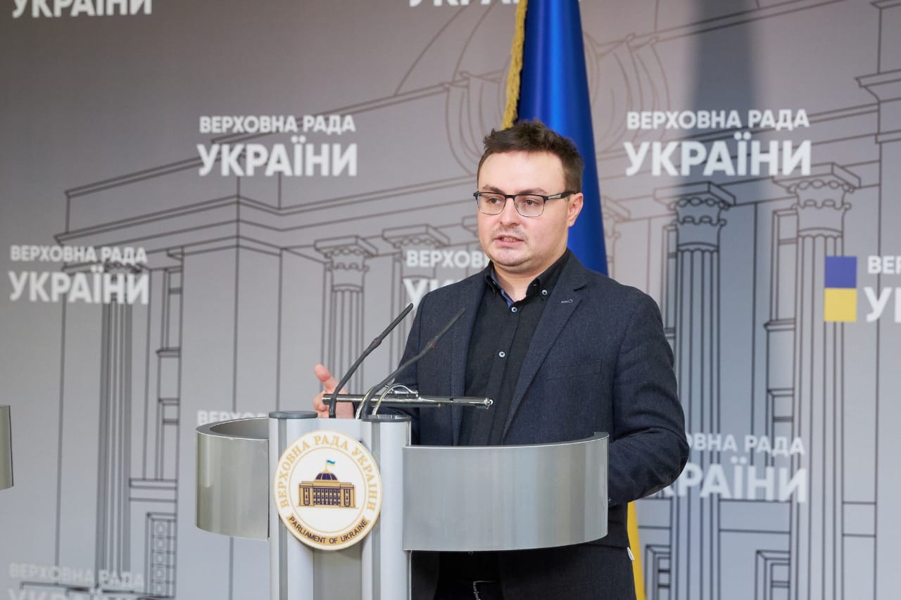 Назад в прошлое. Зачем в Раде пытались сорвать финансирование строительной реформы