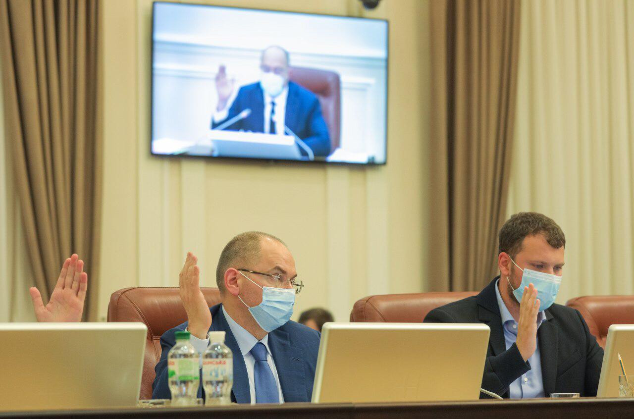 Зони ризику: навіщо Кабмін змінив правила карантину в Україні