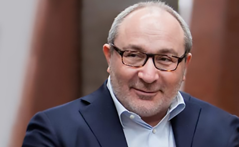 Невідкладні мери: з чим великі міста йдуть на місцеві вибори