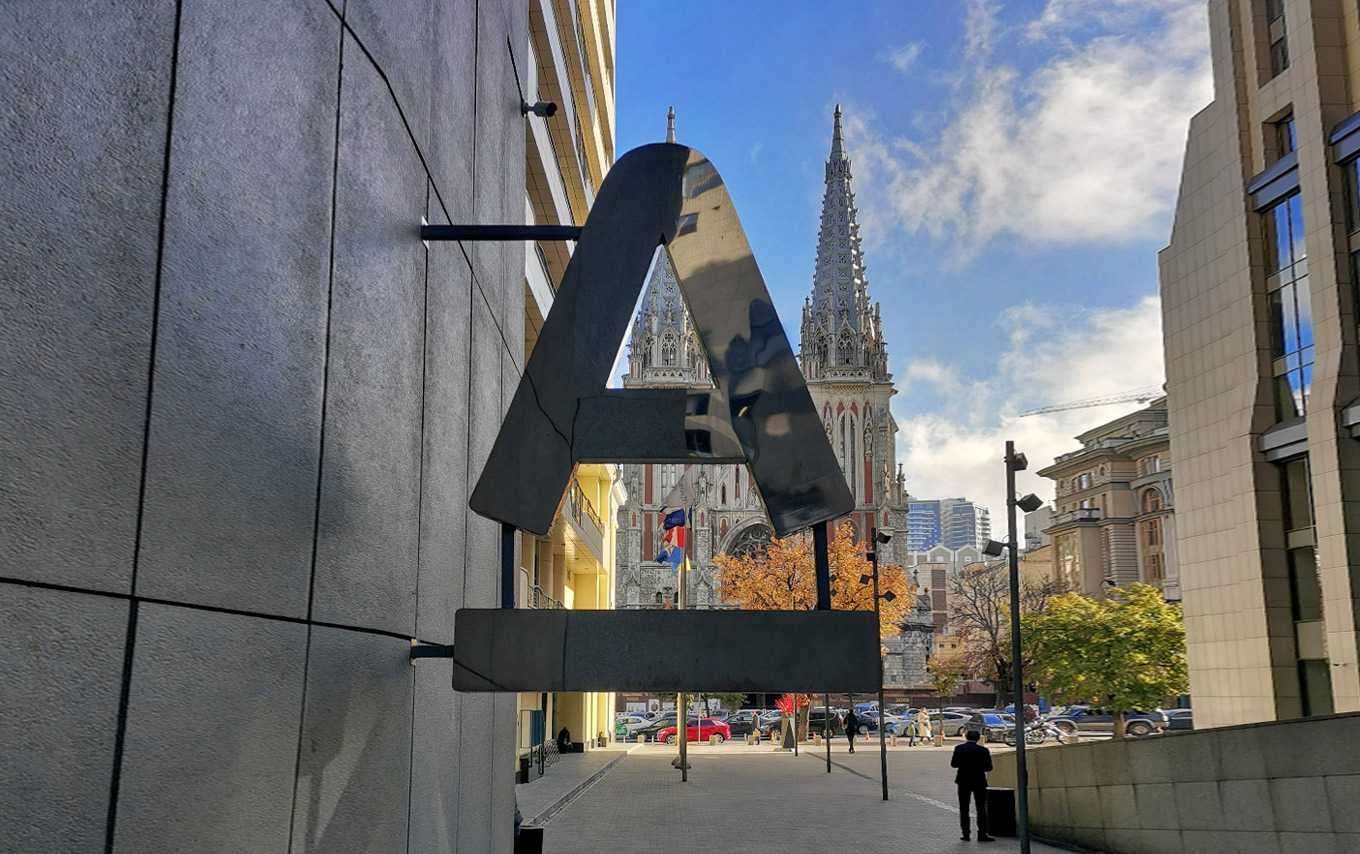 Гра на виживання. Як російські олігархи рятують підсанкційні активи в Україні