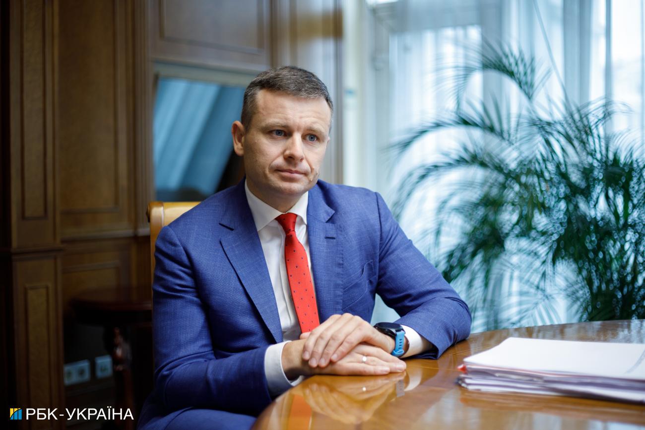 Холодний грудень. Чому бюджету не вистачає 5 млрд доларів