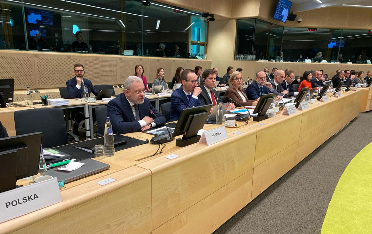 Транзит російського газу через Україну: як Орбан і Фіцо тиснуть на Київ і Брюссель