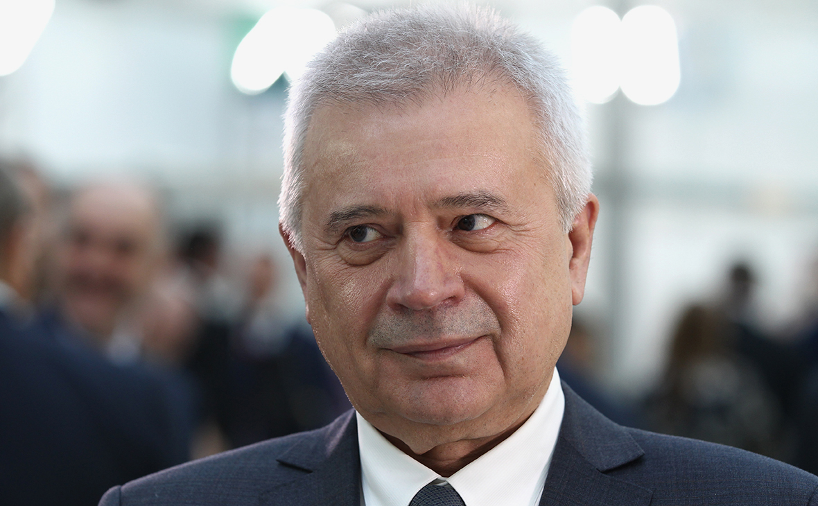 Несмотря на санкции. Как российские олигархи богатеют во время войны