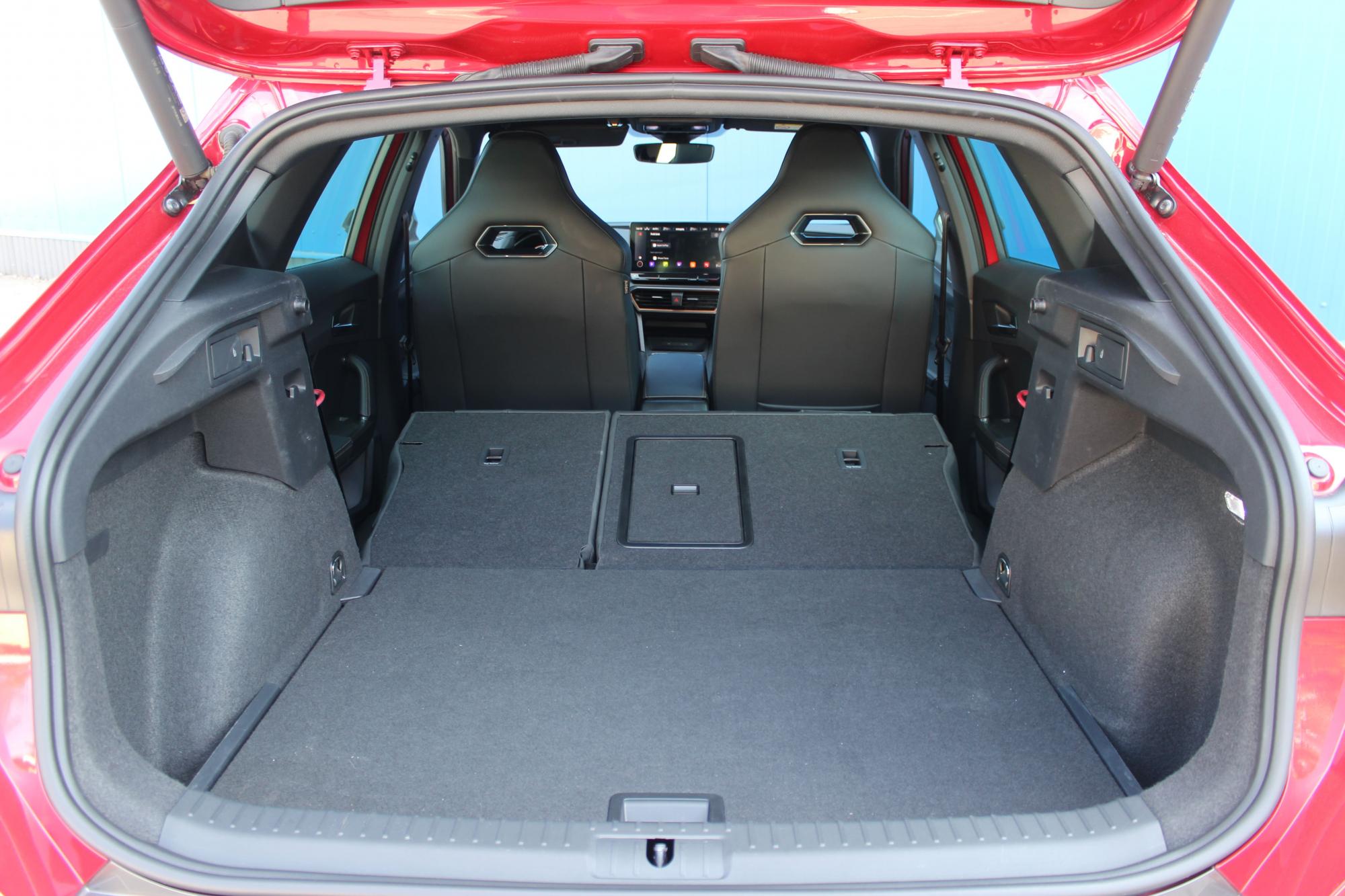 Тест-драйв Cupra Formentor: переваги та недоліки спортивного кросовера