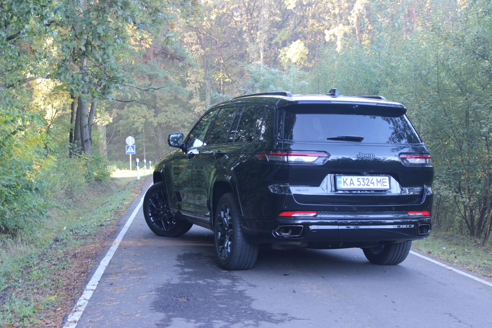 Тест-драйв Jeep Grand Cherokee: переваги та недоліки американського позашляховика