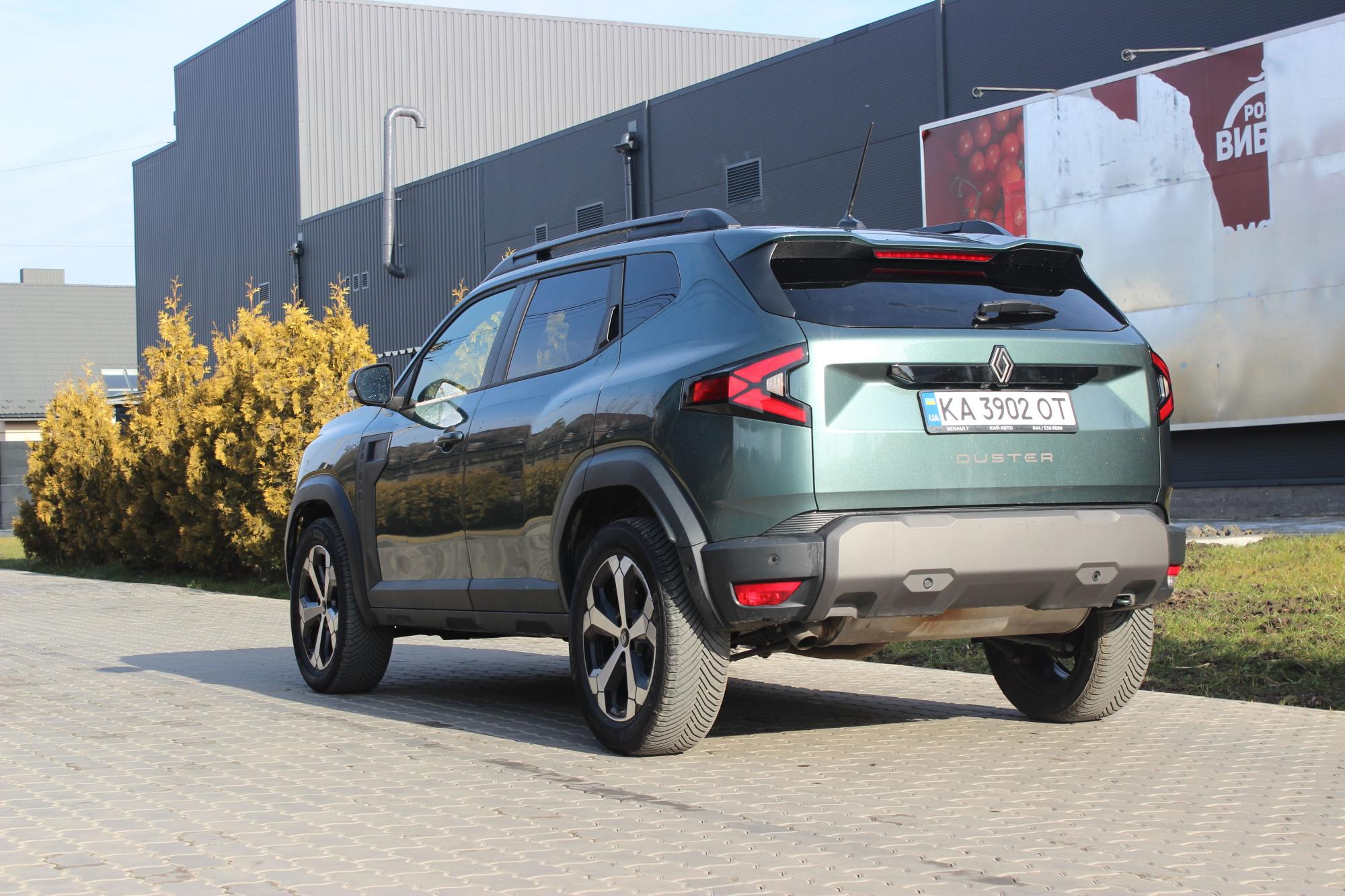 Тест-драйв нового Renault Duster: популярний кросовер перетворили на гібрид