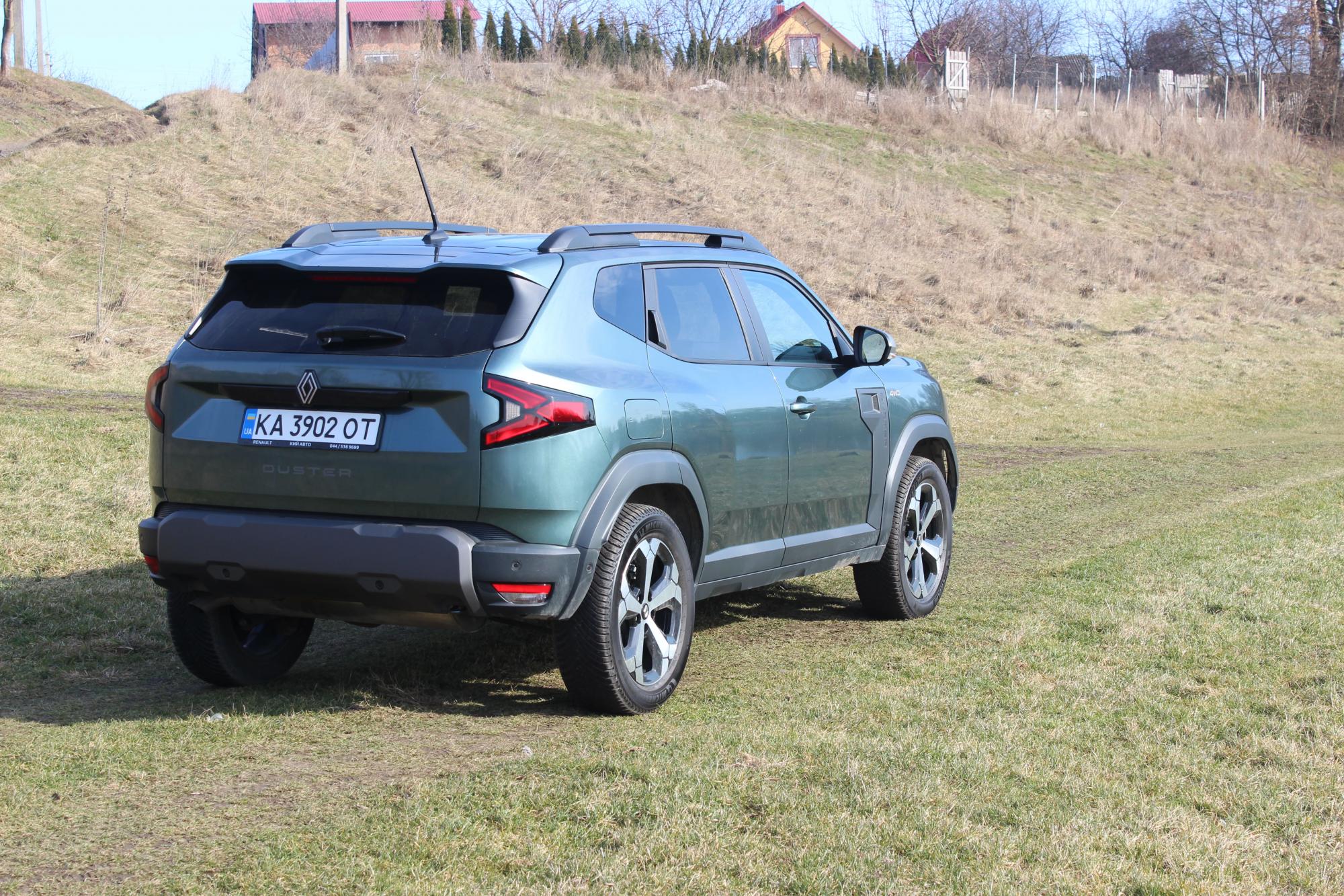 Тест-драйв нового Renault Duster: популярний кросовер перетворили на гібрид