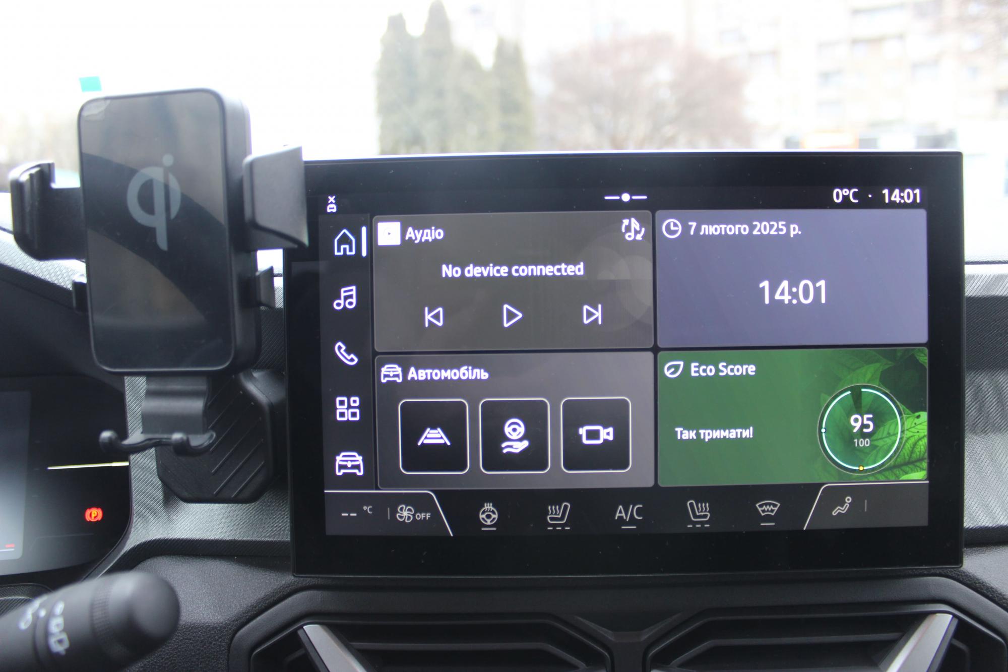 Тест-драйв нового Renault Duster: популярний кросовер перетворили на гібрид