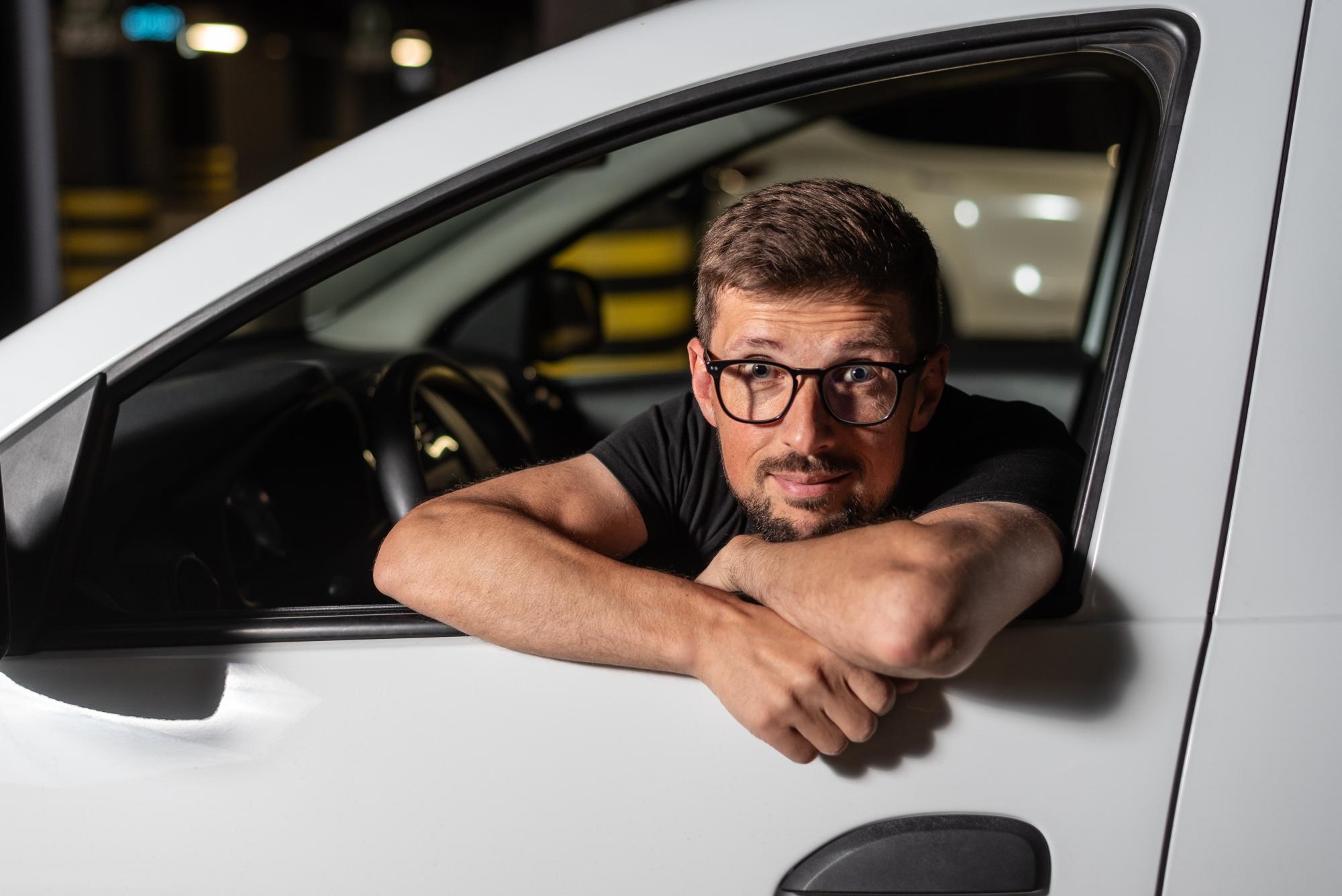 Чи потрібна водіям "механіка" і чому всі бояться парковки: бліц з автоінструктором