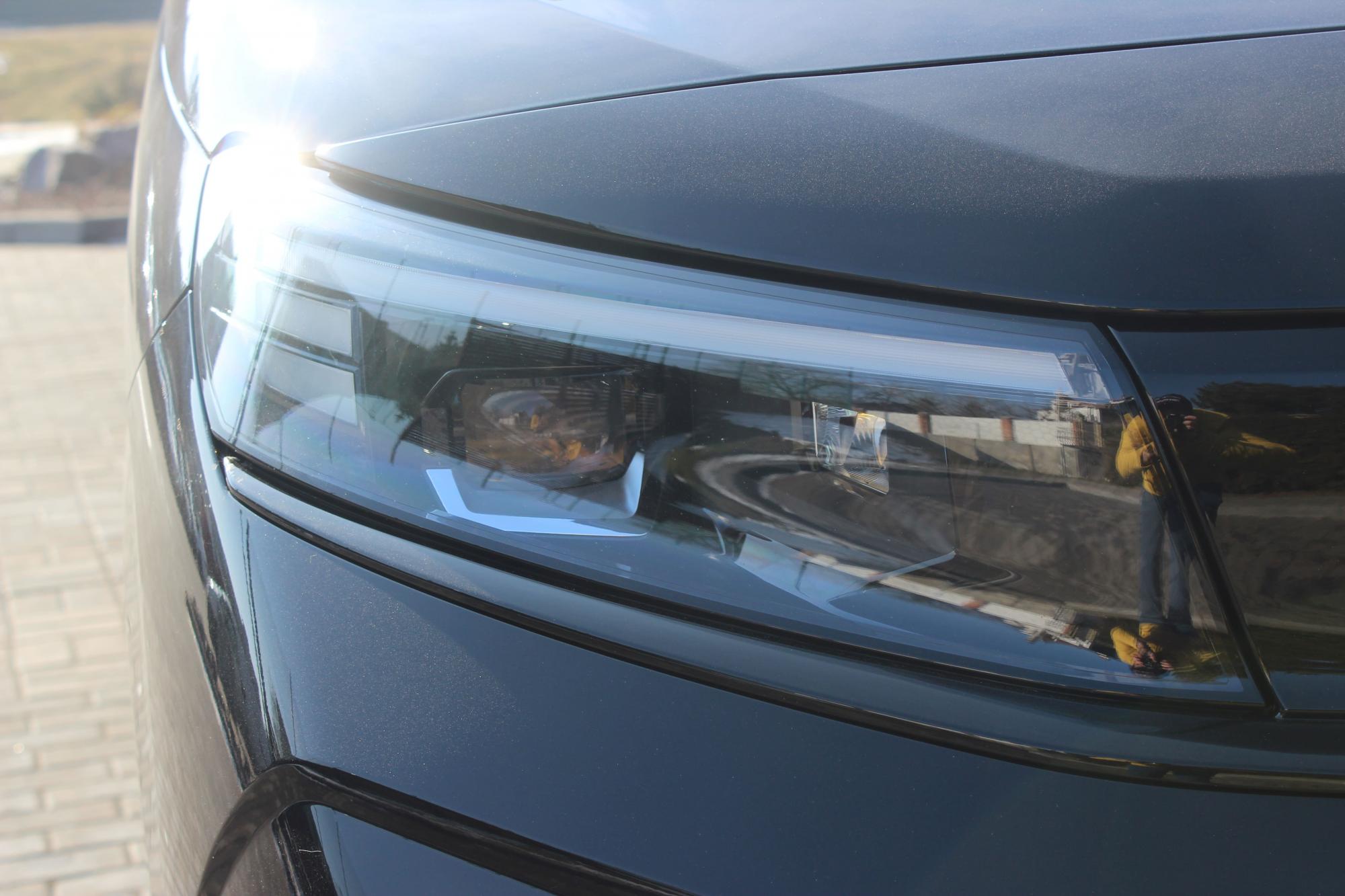 Тест-драйв Opel Combo: доступний 7-місний автомобіль з незвичними фарами