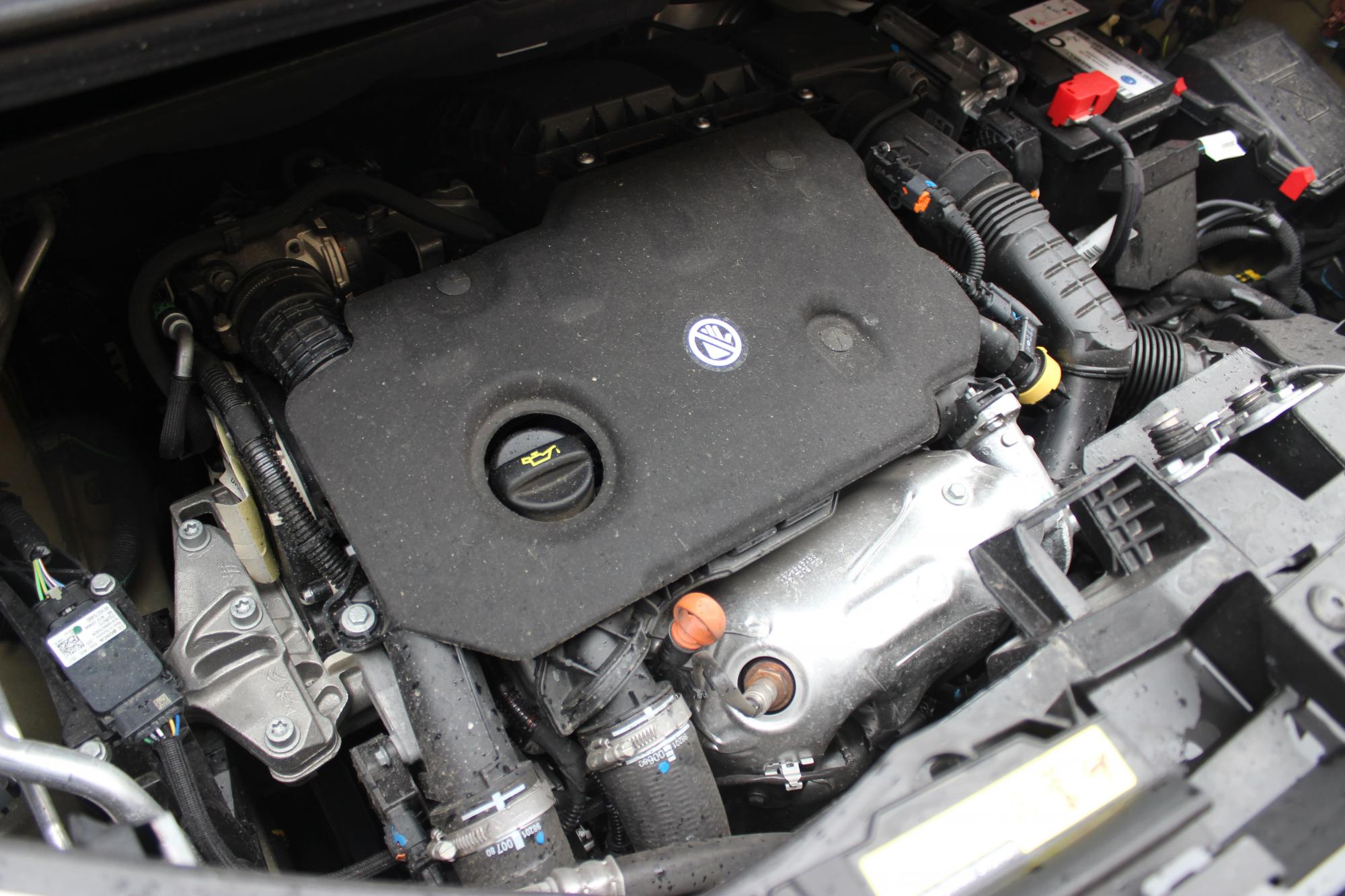 Тест-драйв Opel Combo: доступний 7-місний автомобіль з незвичними фарами