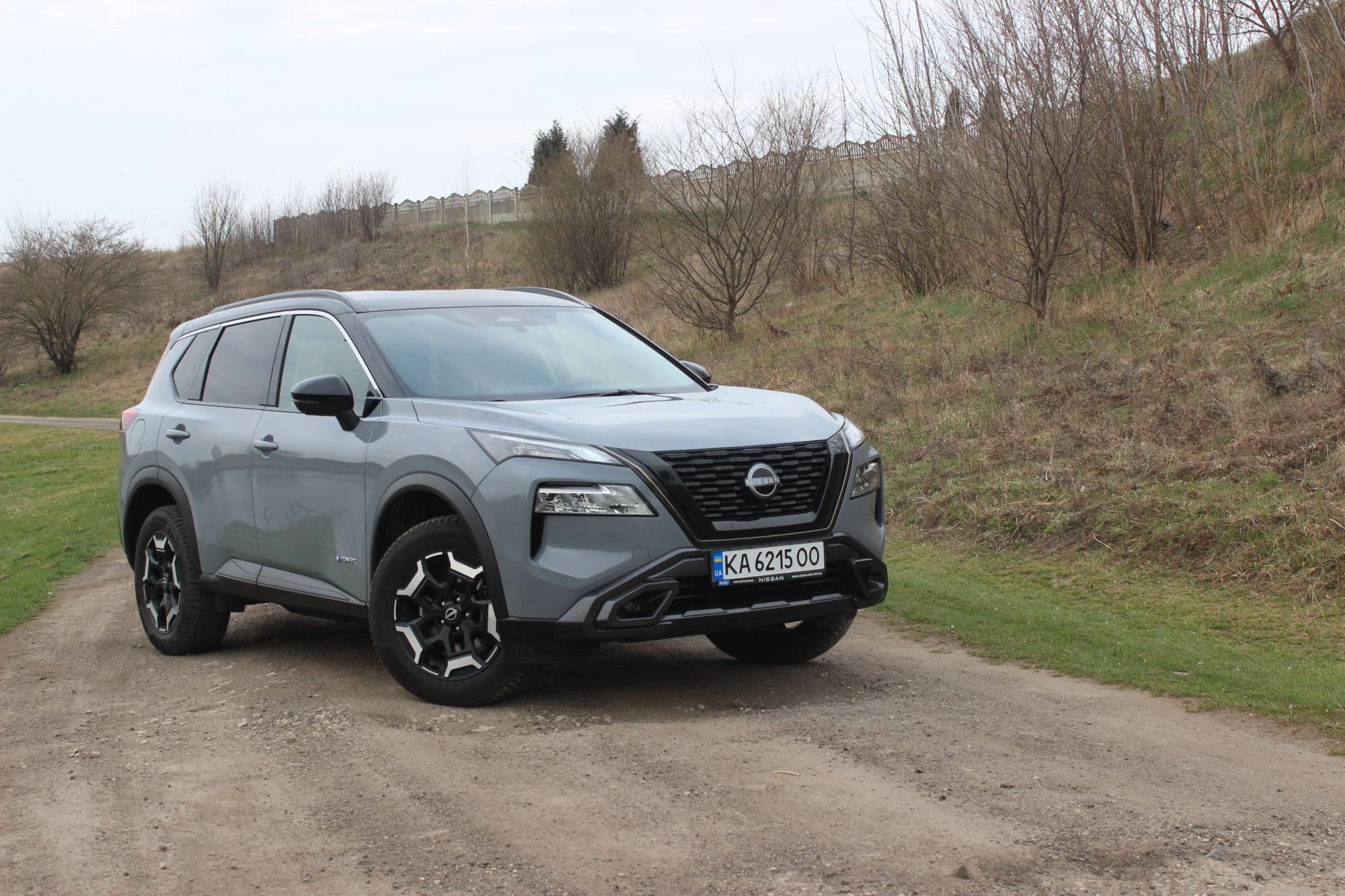 Тест-драйв Nissan X-Trail: семь мест, гибрид и полный привод