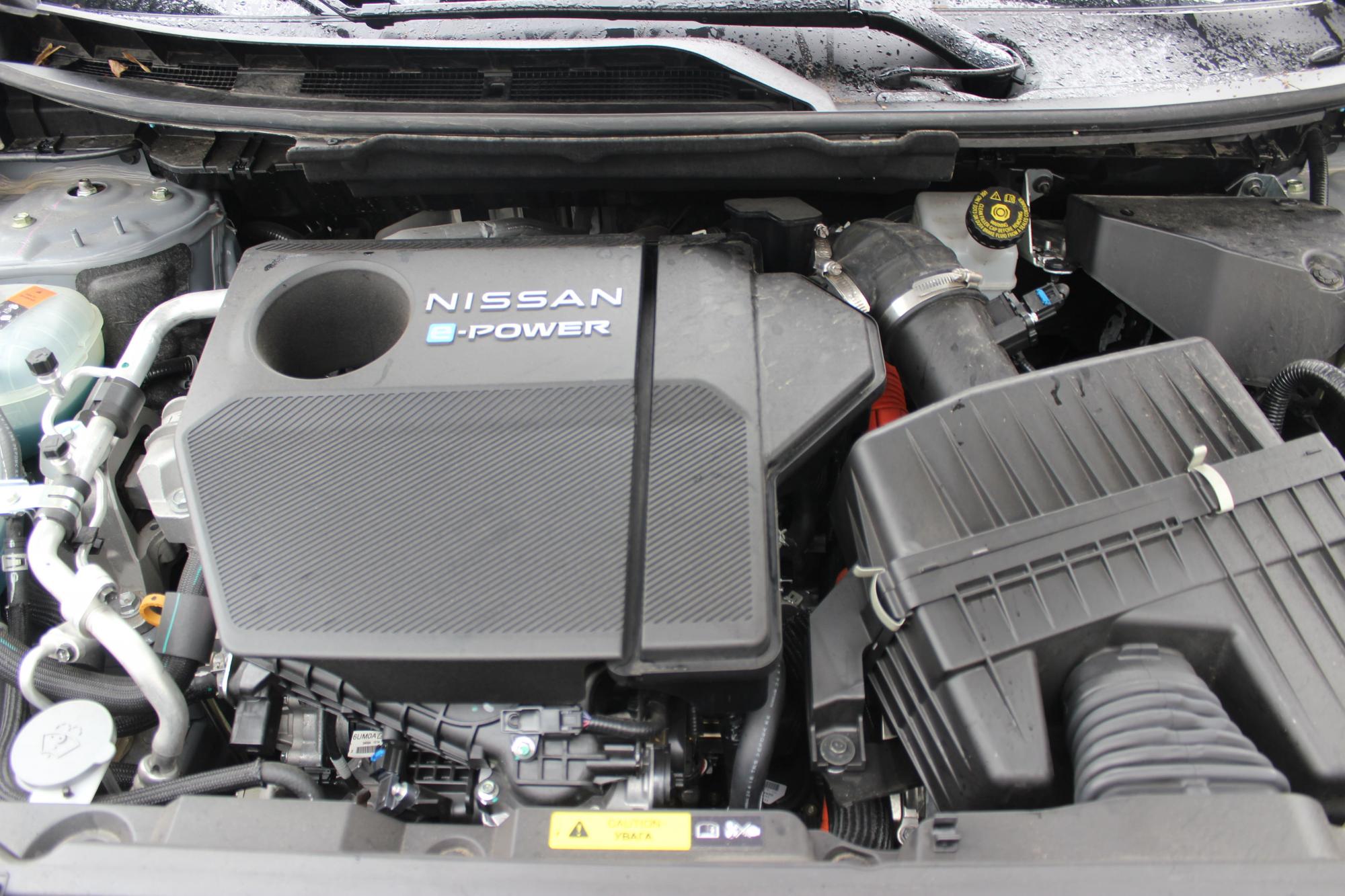 Тест-драйв Nissan X-Trail: семь мест, гибрид и полный привод