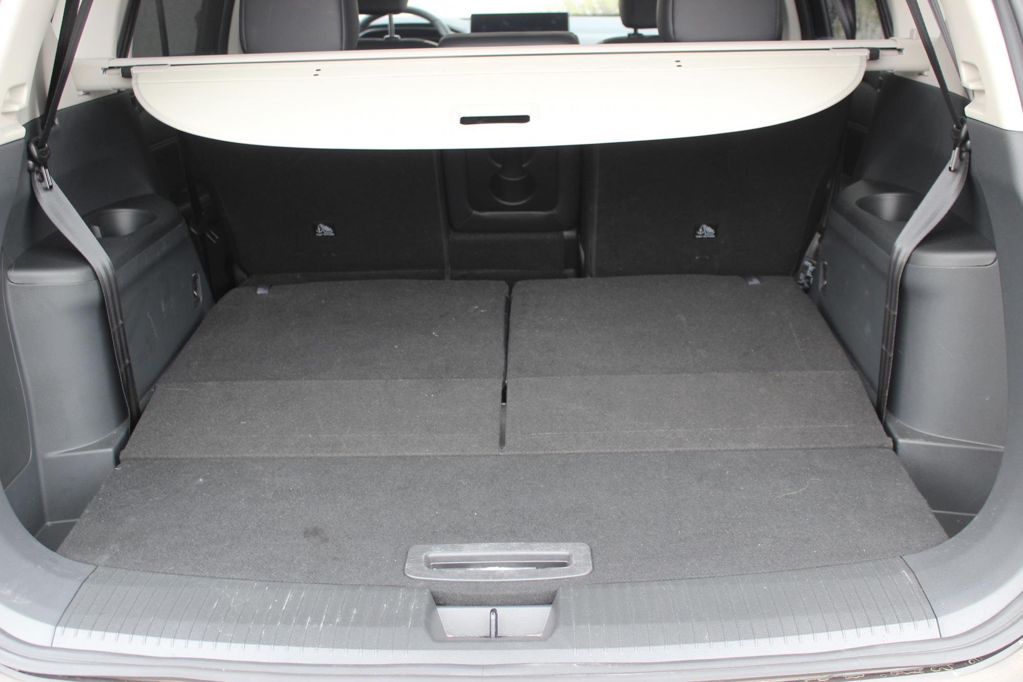 Тест-драйв Nissan X-Trail: семь мест, гибрид и полный привод