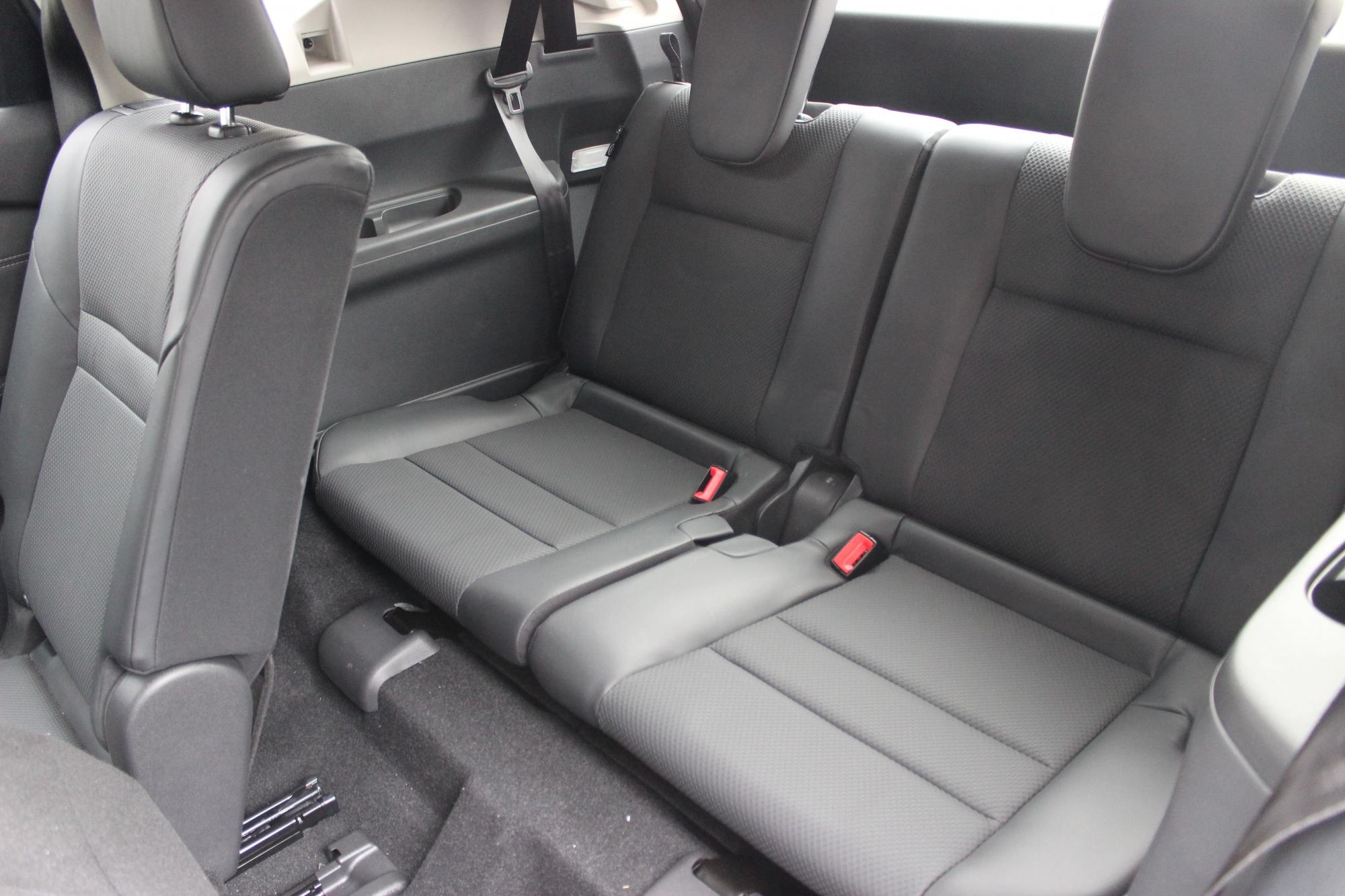 Тест-драйв Nissan X-Trail: семь мест, гибрид и полный привод