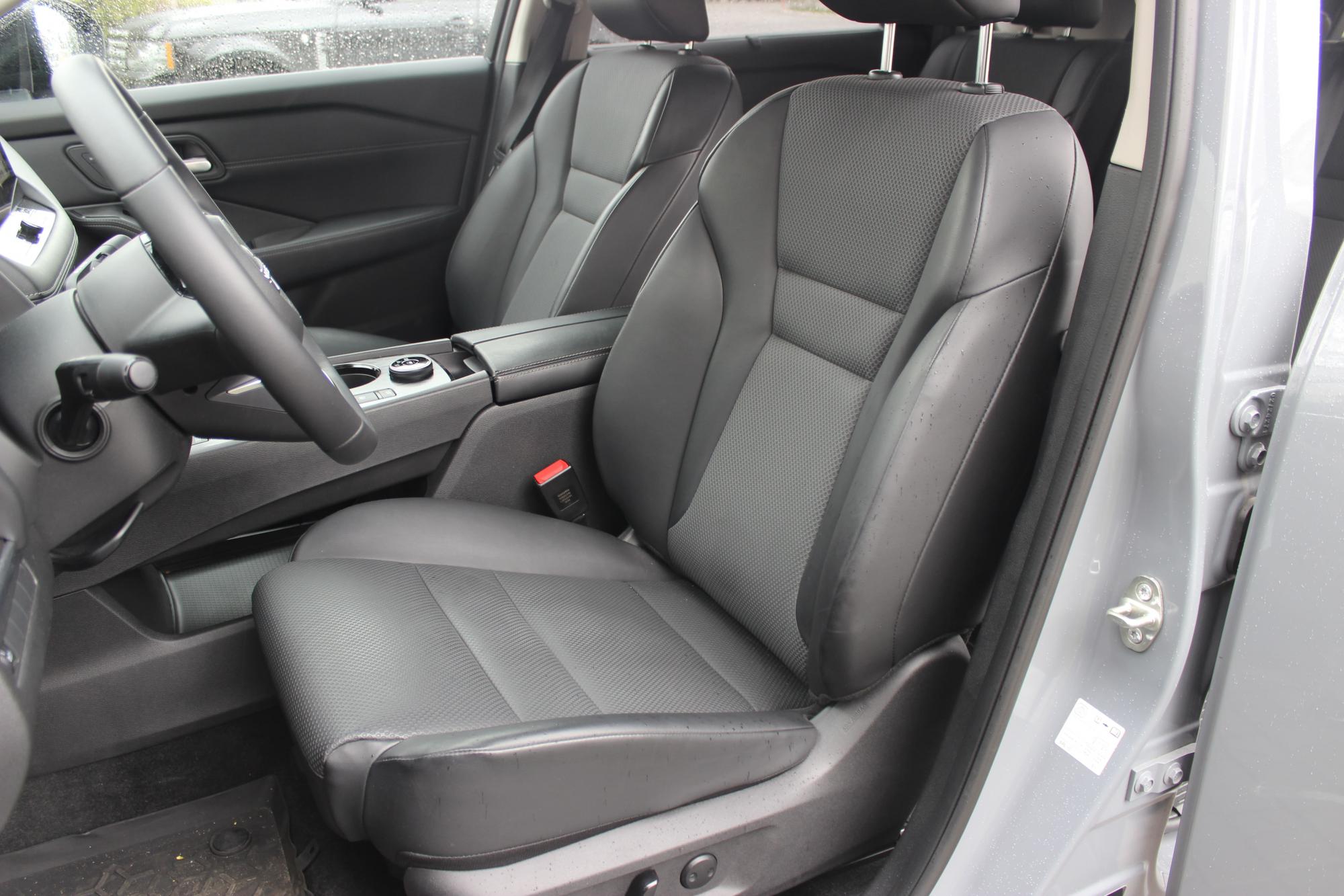 Тест-драйв Nissan X-Trail: семь мест, гибрид и полный привод