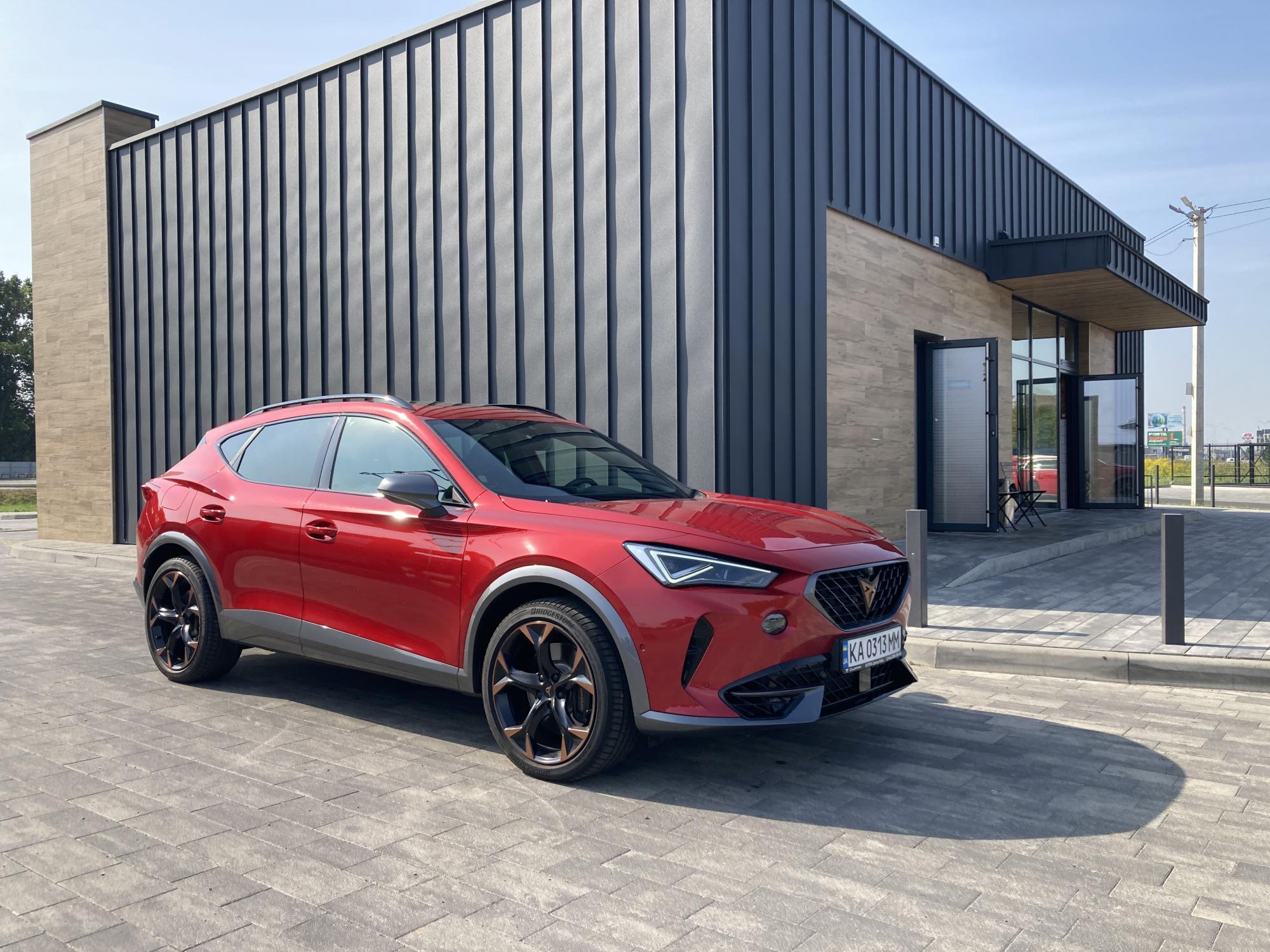 Тест-драйв Cupra Formentor: переваги та недоліки спортивного кросовера