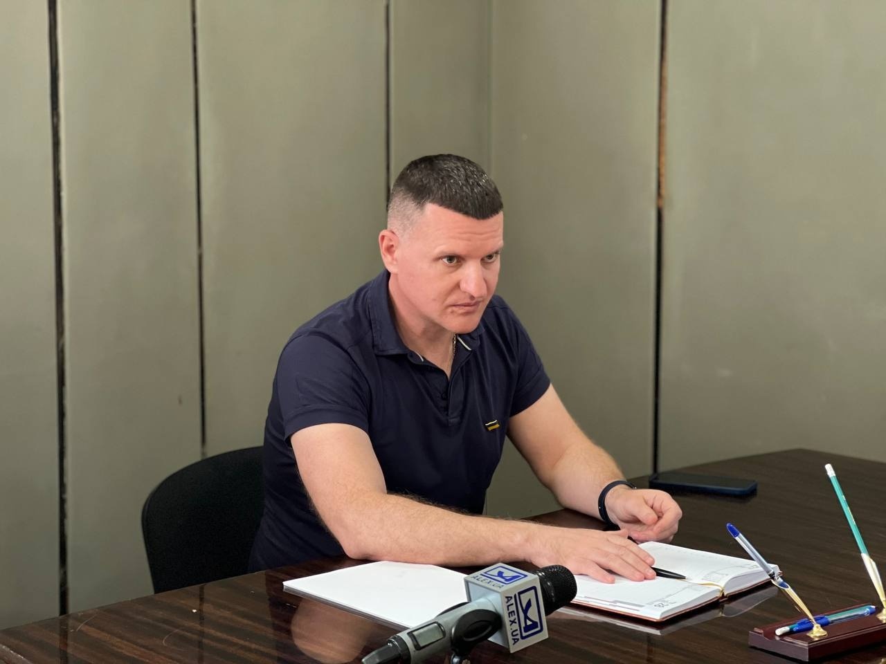 Мошенники на войне. Как лидерство и волонтерство можно использовать в своих целях