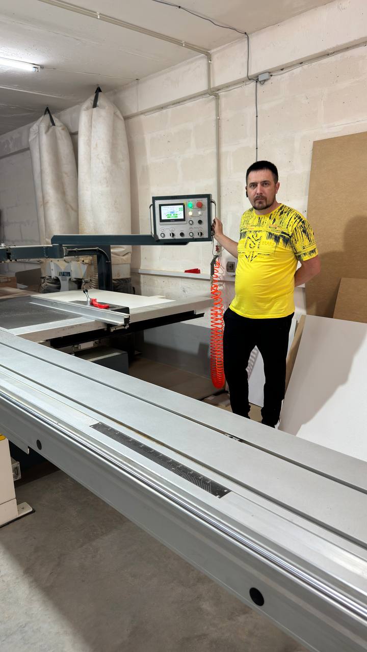 &quot;Война научила рисковать&quot;. Как ветеран создал бизнес по производству эксклюзивной мебели